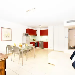 Appartamento Chez Antonella E Palais De 1 A 12 Personnes App 6 E 7, Cannes